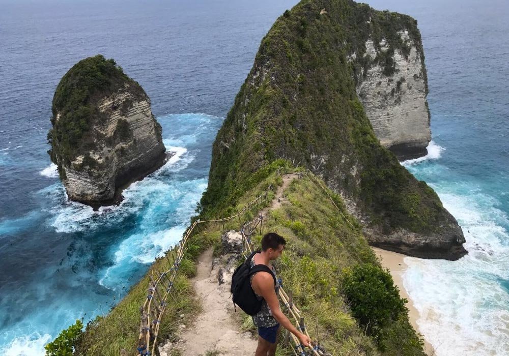 Pantai Kelingking, Lautan Biru yang Menyimpan Banyak Kekayaan di Nusa Penida